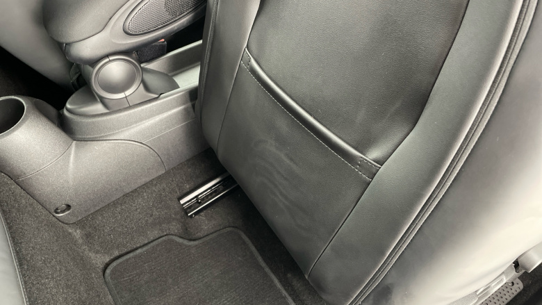 MINI Hatchback 135kW Cooper S Level 3 33kWh 3dr Auto Electric Hatchback